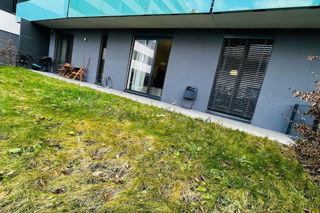 Apartment Holesovice, Garden, Garage Praga Exterior foto